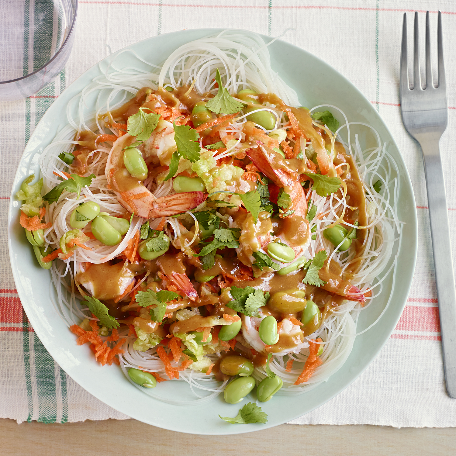 shrimp noodle salad with peanut sauce