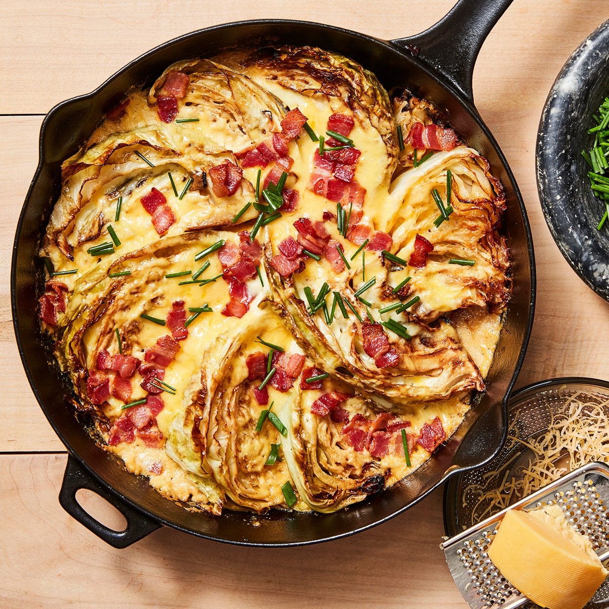 Charred cabbage gratin with bacon and gouda