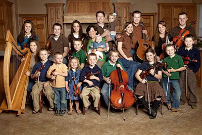 18 Kids and Counting adds 'cast'