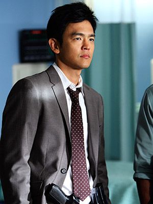 FlashForward | Demetri Noh (John Cho) is Benford's partner and one of many people in the world who actually saw nothing during the GBO. These people are