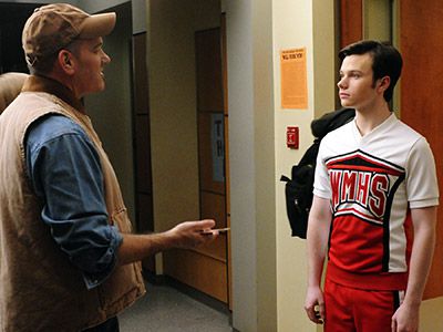 Glee recap: Did I disappoint you? She convinced the president of the AV club to run a Gene Hackman Special on the choir room. Sure