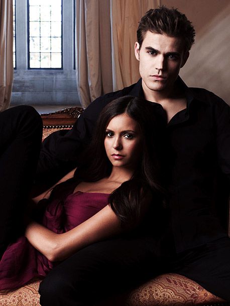 The Vampire Diaries | It's hard enough to be a teen these days. Try being a teen and falling in love with a vampire. Stefan (Paul Wesley) and Elena