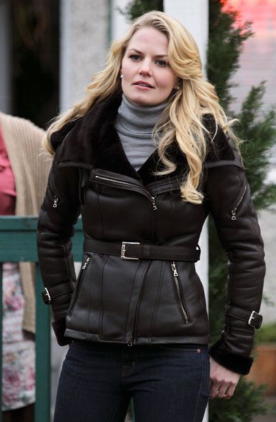 Jennifer Morrison, Once Upon a Time | Why it's working for her: As a formerly very transient person with few possessions, Emma doesn't have a lot of variation in her clothes, but