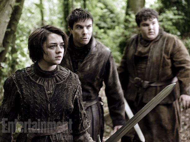 Arya Stark (Maisie Williams), Gendry (Joe Dempsie), and Hot Pie (Ben Hawkey)