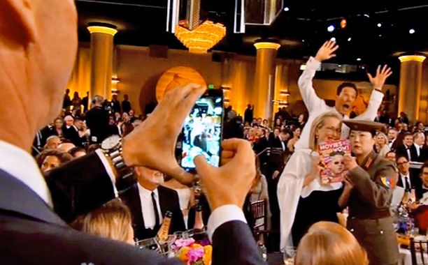 Remember our old pal Benedict Cumberbatch? Shortly after his bit with Aniston, the Emmy winner and accomplished photobomber inserted himself into the show's action again.