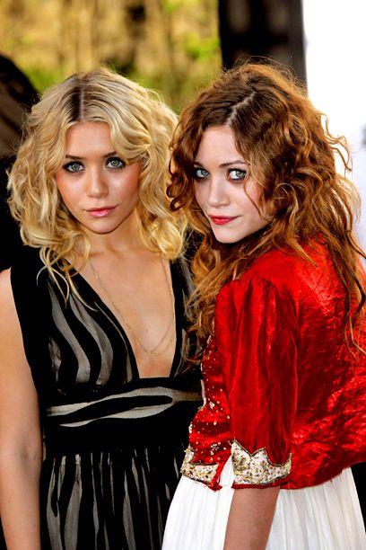 Ashley and Mary-Kate Olsen attend the amfAR Party 'Cinema Against AIDS 2005'