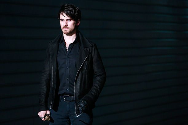 Hook Sacrifices Himself, Once Upon a Time