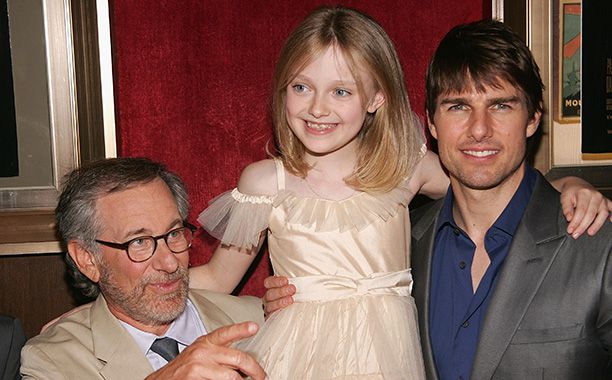 Steven Spielberg, Dakota Fanning, and Tom Cruise at the War Of The Worlds Premiere in June 2005