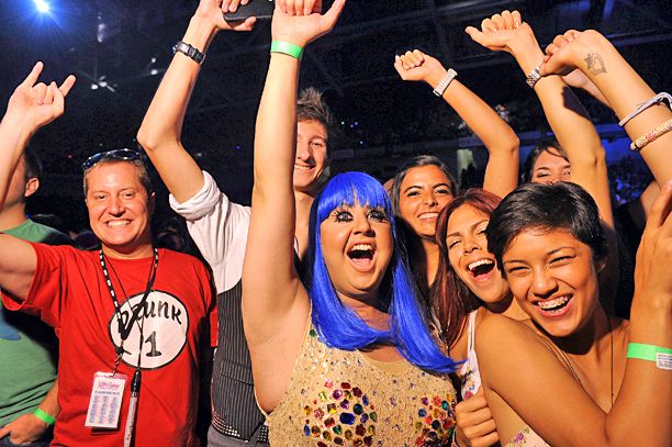 Fans of Katy Perry in Orlando in 2011