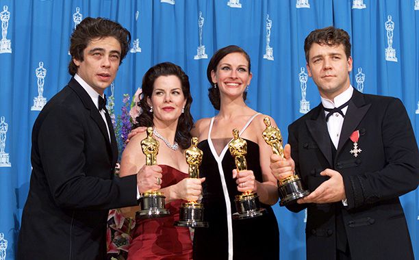 Oscar Winners Benicio Del Toro, Marcia Gay Harden, Julia Roberts, and Russell Crowe