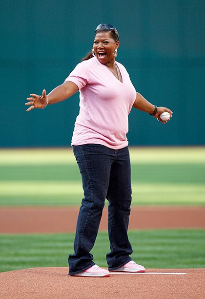 Queen Latifah at the Cleveland Indians' Jacobs Field on October 5, 2007