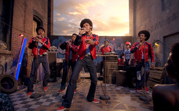 Skylan Brooks, TJ Brown Jr., Jaden Smith, Justice Smith, and Shameik Moore, Get Down Brothers vs. Notorious 3 The Get Down (Netflix)