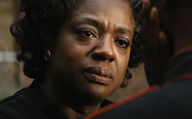 Tree vein Mount Bank Viola Davis: Fences star will compete in Best Supporting Actress Oscar  category | EW.com