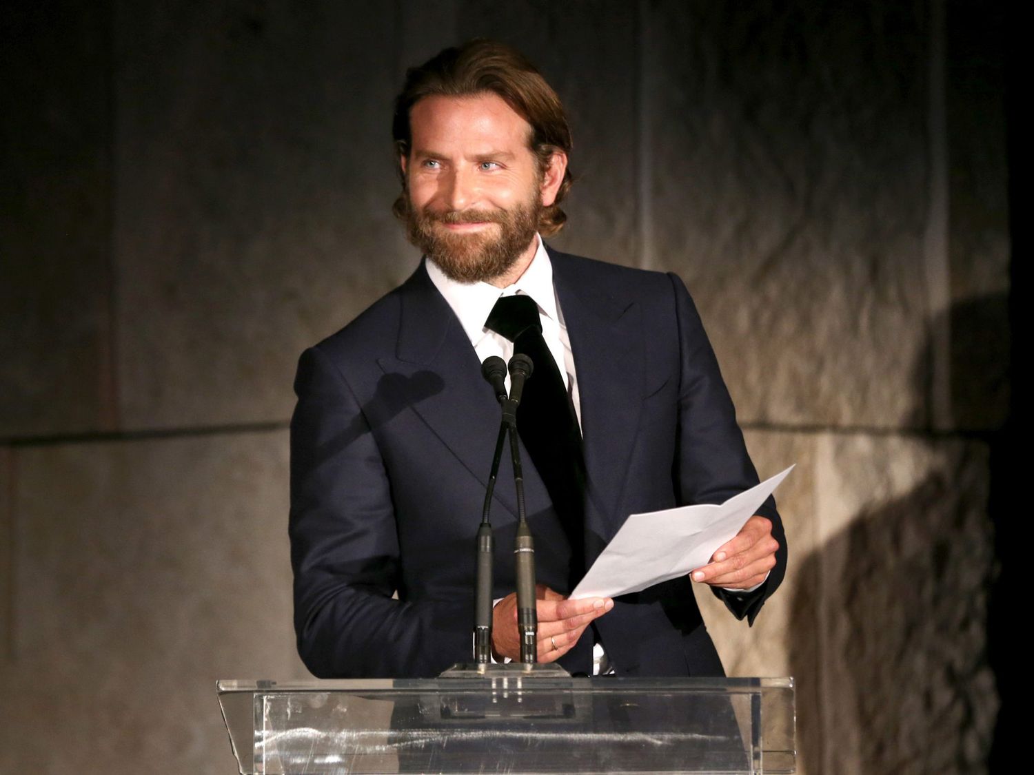 Bradley Cooper at&nbsp;the InStyle Awards in Los Angeles on October 24, 2016