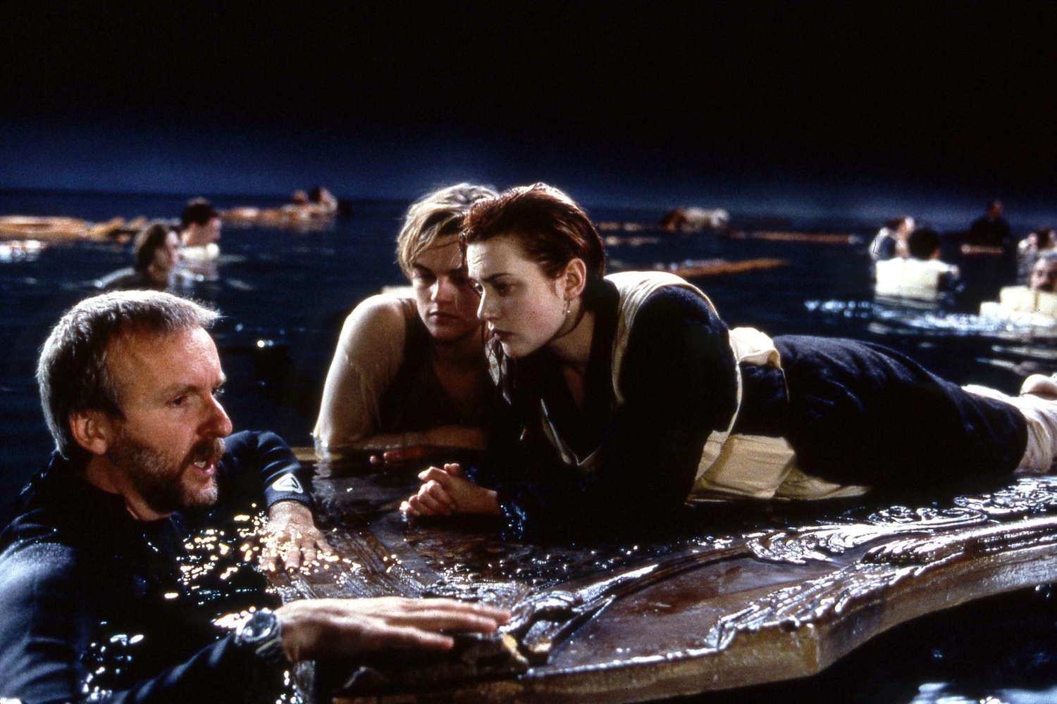 James Cameron Defends Titanic Ending Mythbusters Is Full Of Sh Ew Com