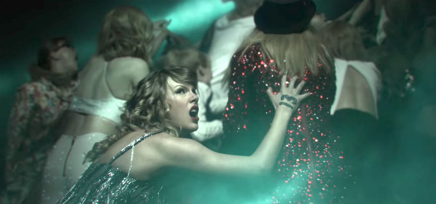 Taylor Swift - Look What You Made Me Do screen grab