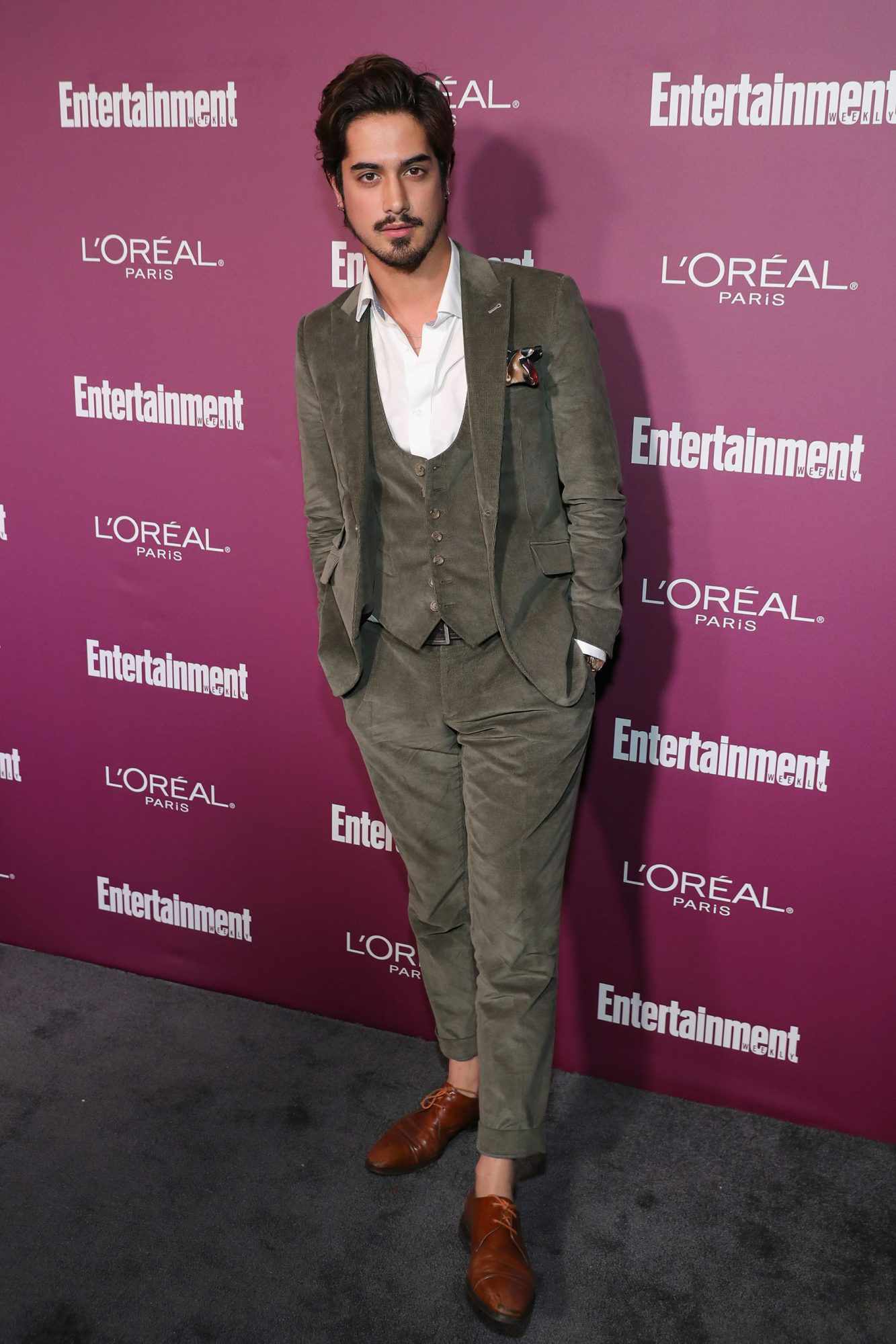 2017 Entertainment Weekly Pre-Emmy Party - Red Carpet