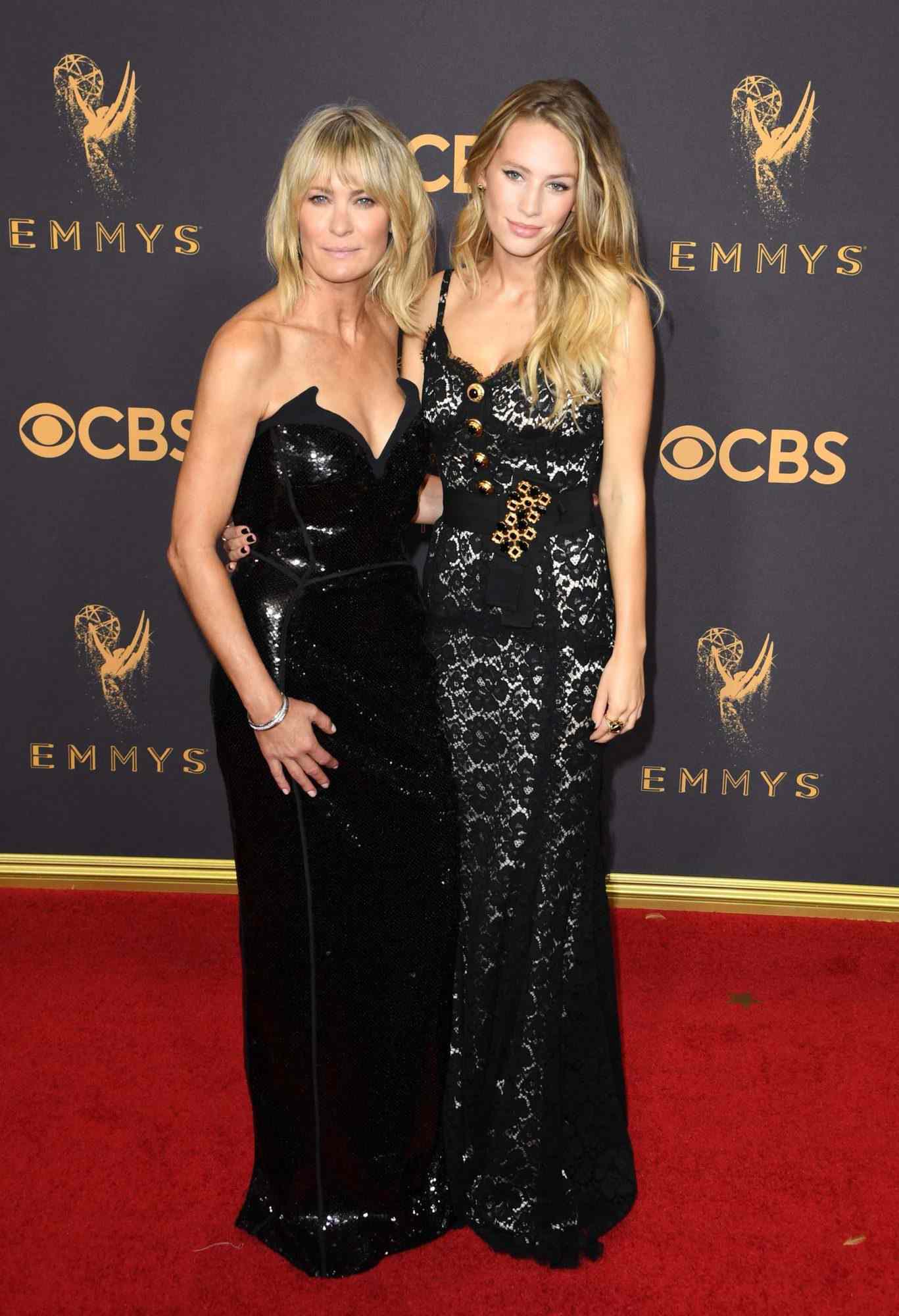 US-ENTERTAINMENT-TELEVISION-EMMYS-ARRIVALS