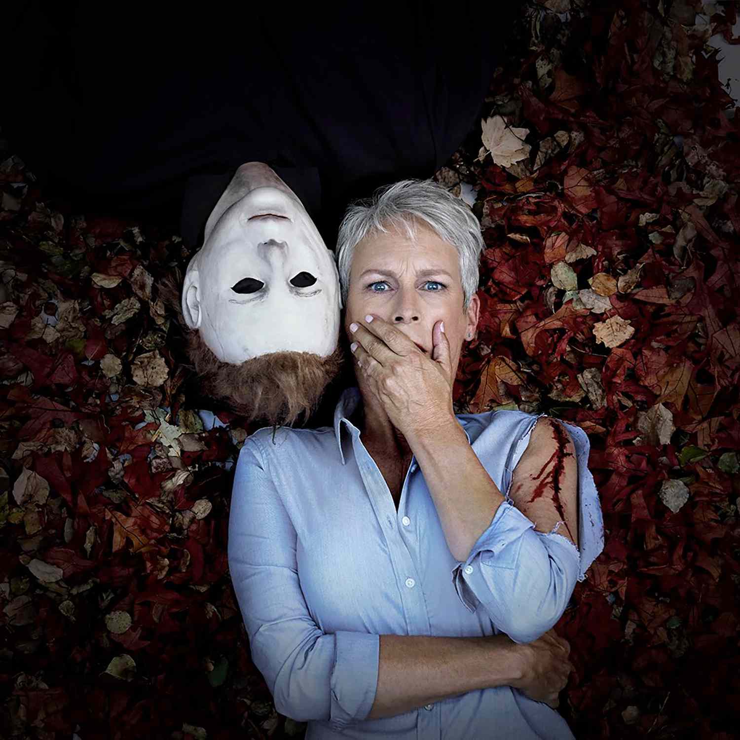 Halloween: Jamie Lee Curtis gets cozy with Michael Myers in promo image |  