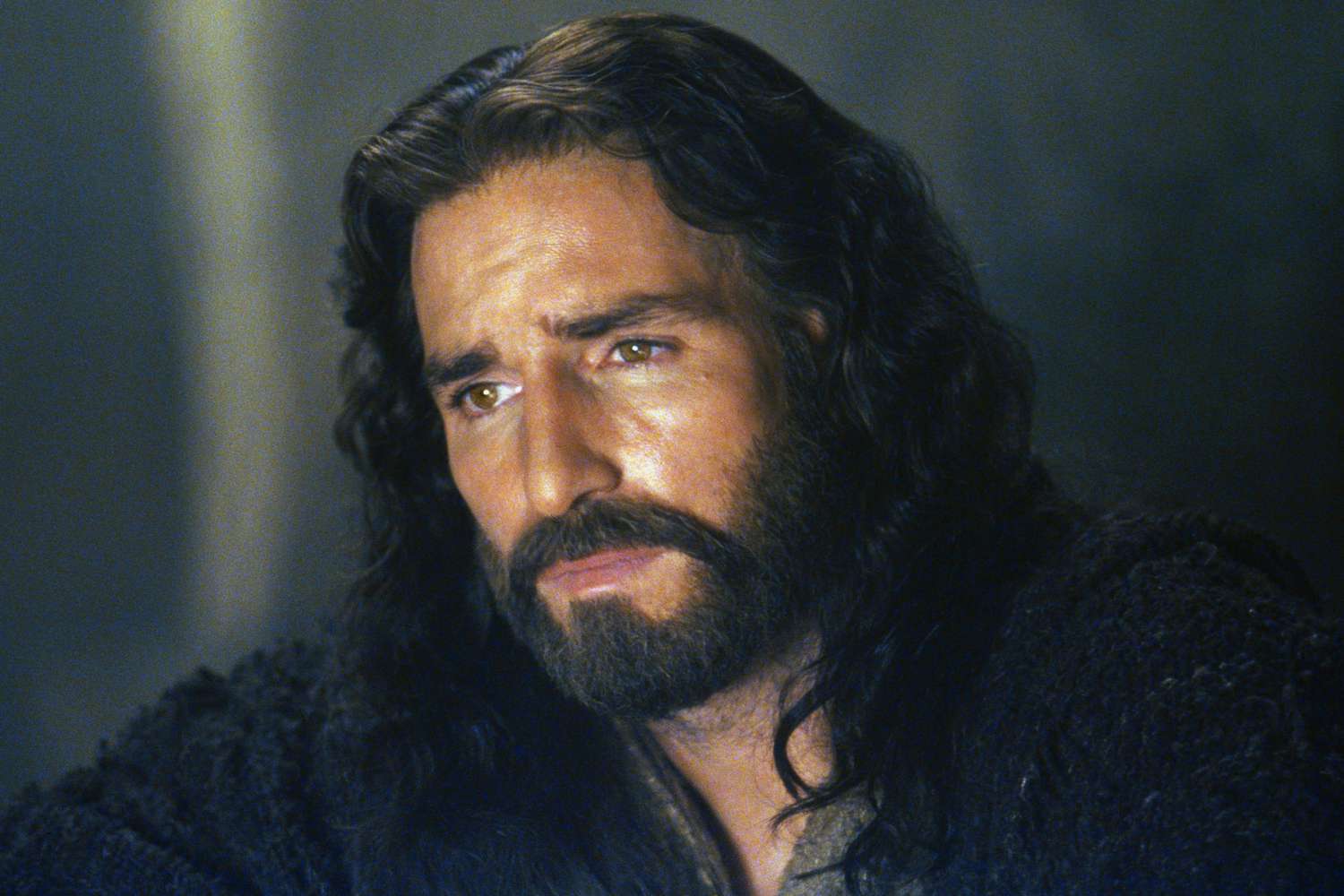 Mel Gibson's Passion of the Christ sequel could bring back Jim Caviezel |  EW.com