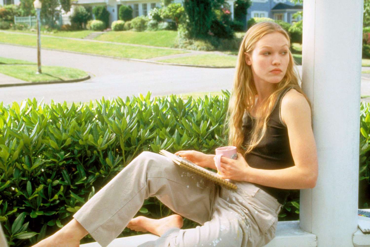 10 THINGS I HATE ABOUT YOU, Julia Stiles, 1999, &copy; Buena Vista/courtesy Everett Collection
