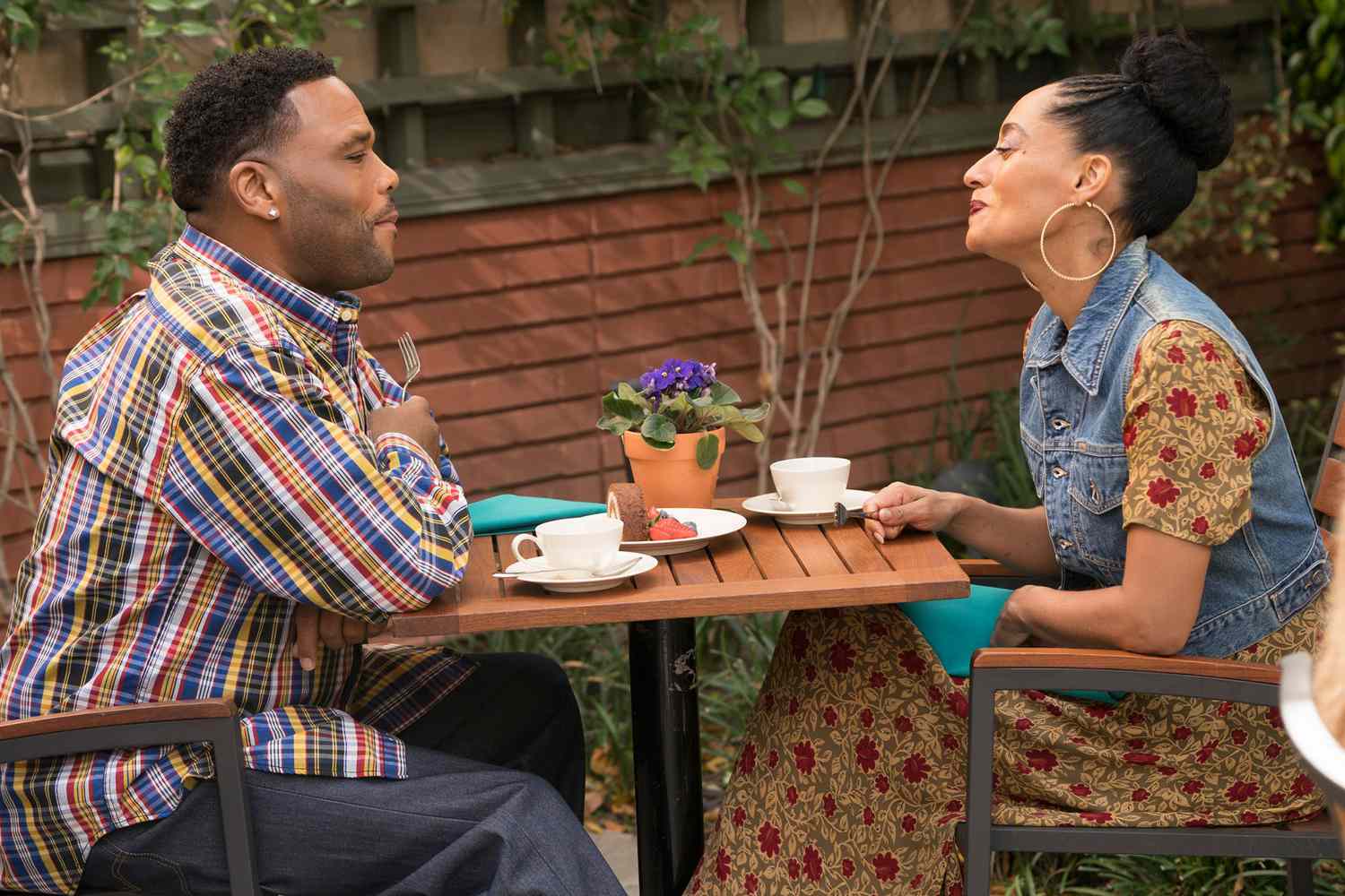 ANTHONY ANDERSON, TRACEE ELLIS ROSS