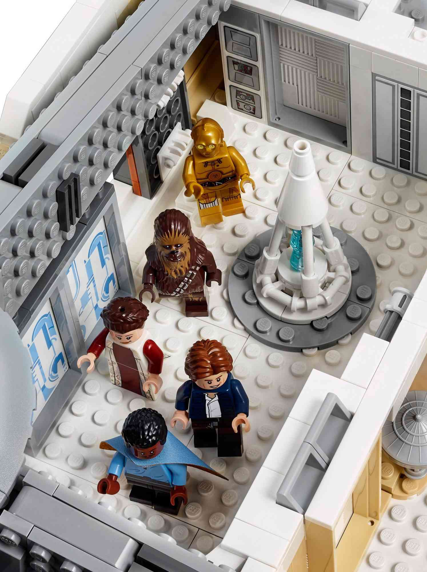 Dicteren Kostbaar katje Star Wars LEGO set shows Empire Strikes Back's Cloud City | EW.com