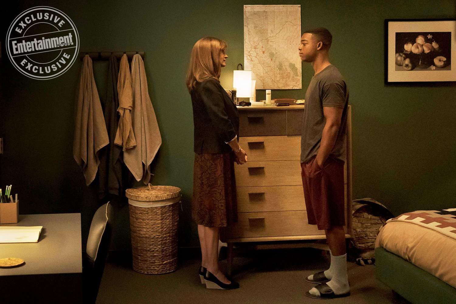 HomecomingPictured: Julia Roberts and Stephan James