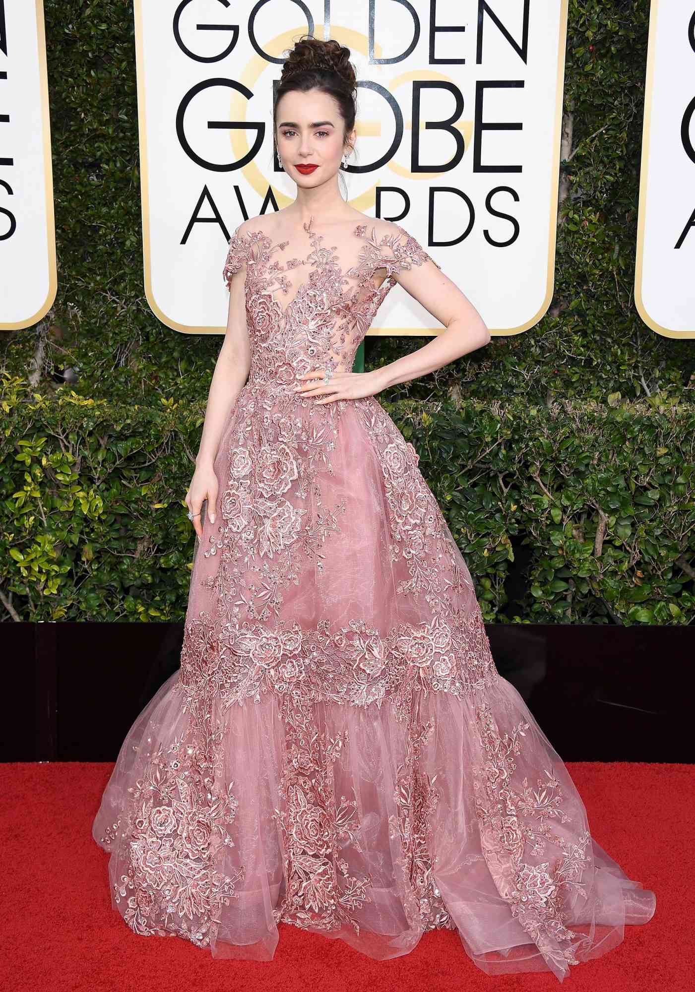 BEST: Lily Collins at the Golden Globes&nbsp;