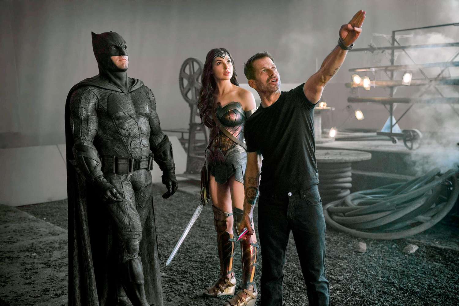 Justice League: Go behind the scenes of Zack Snyder's superhero movie |  EW.com
