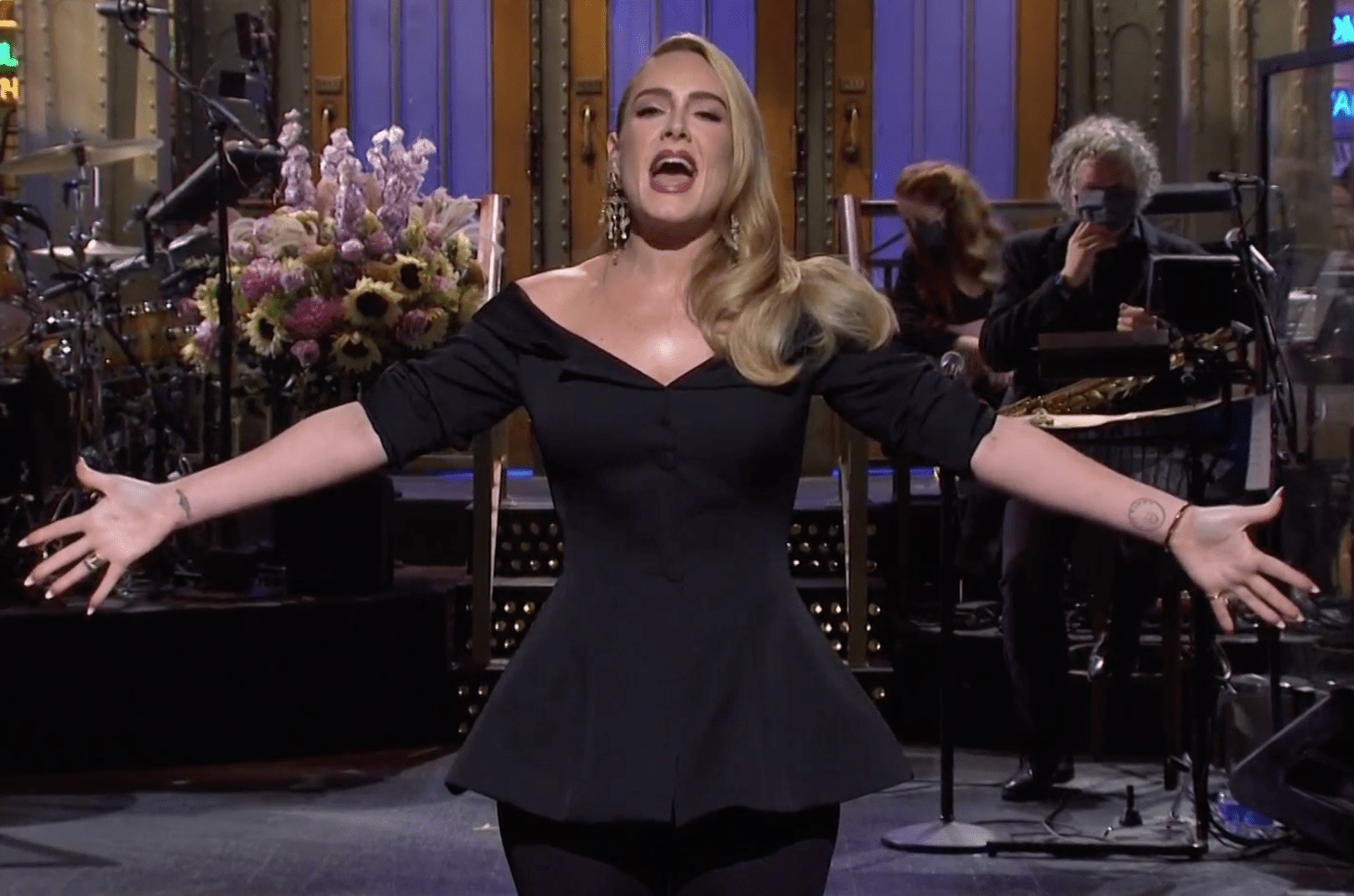 SNL season 46, episode 4 recap: Adele hosts with musical guest H.E.R. |  EW.com