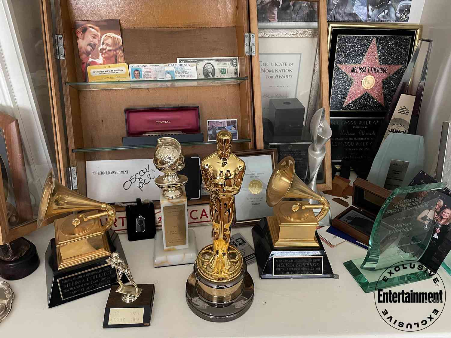 Where Oscar winners keep their statues