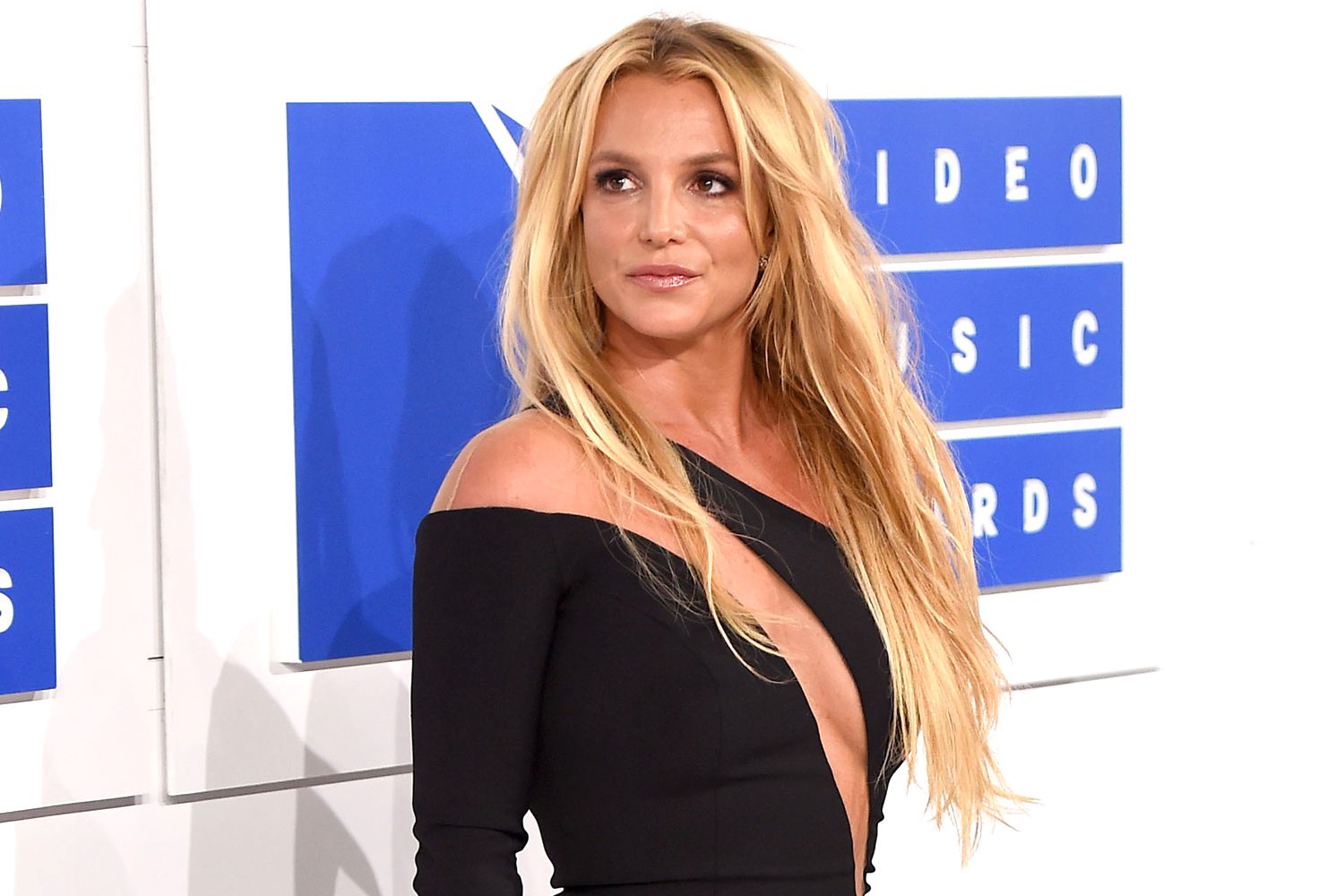 Britney Spears conservatorship in court Sept. 29: What could happen | EW.com