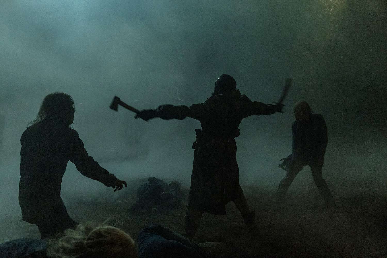 Fear the Walking Dead showrunners weigh in on Strand going full Negan |  EW.com