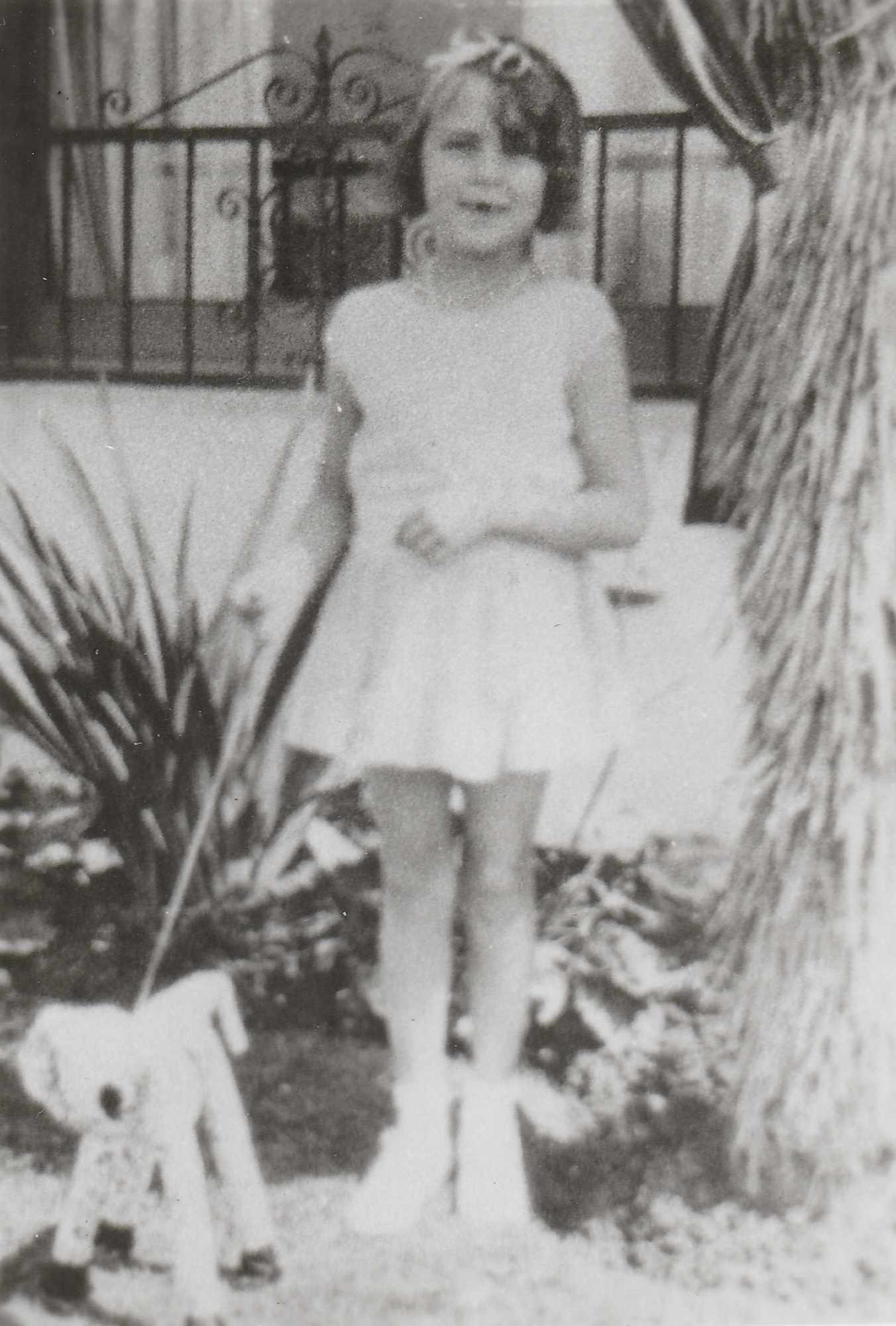 Betty White circa 1927