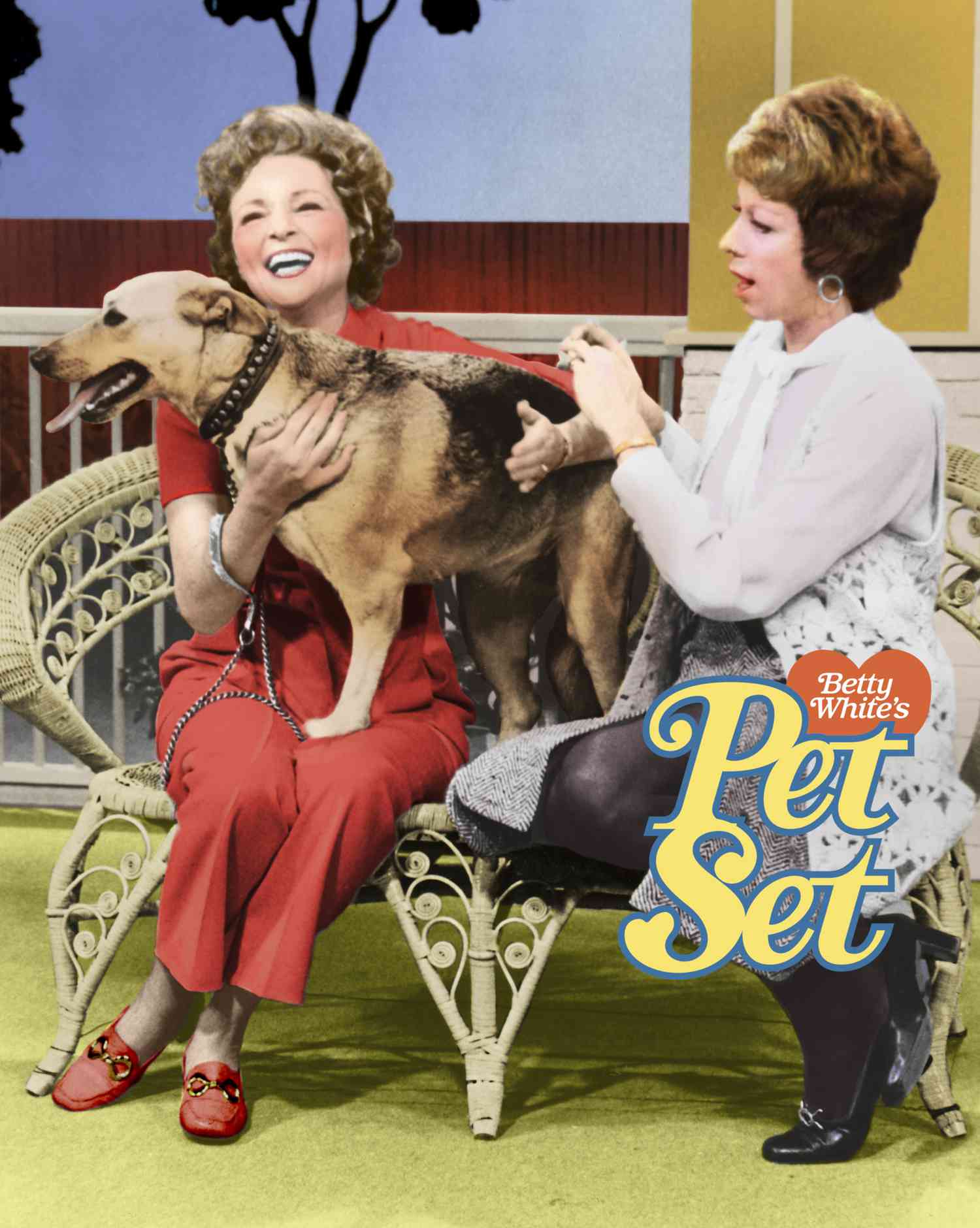 Betty White with Carol Burnett on The Pet Set