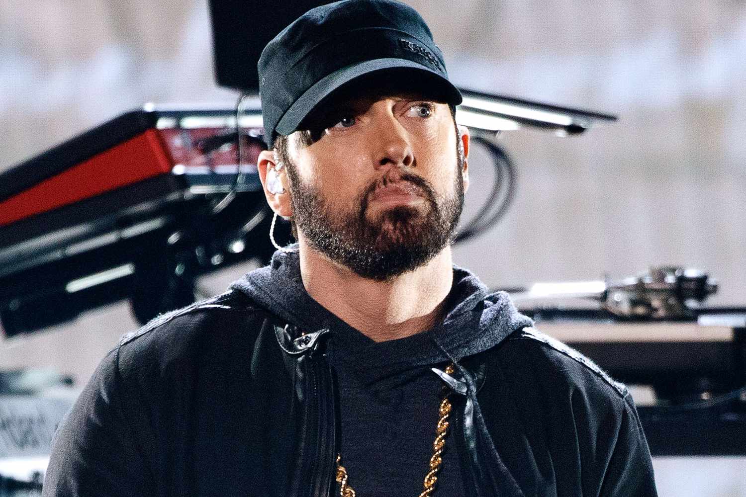 Eminem says performing at the Super Bowl is 'f---ing nerve-wracking' | EW.com