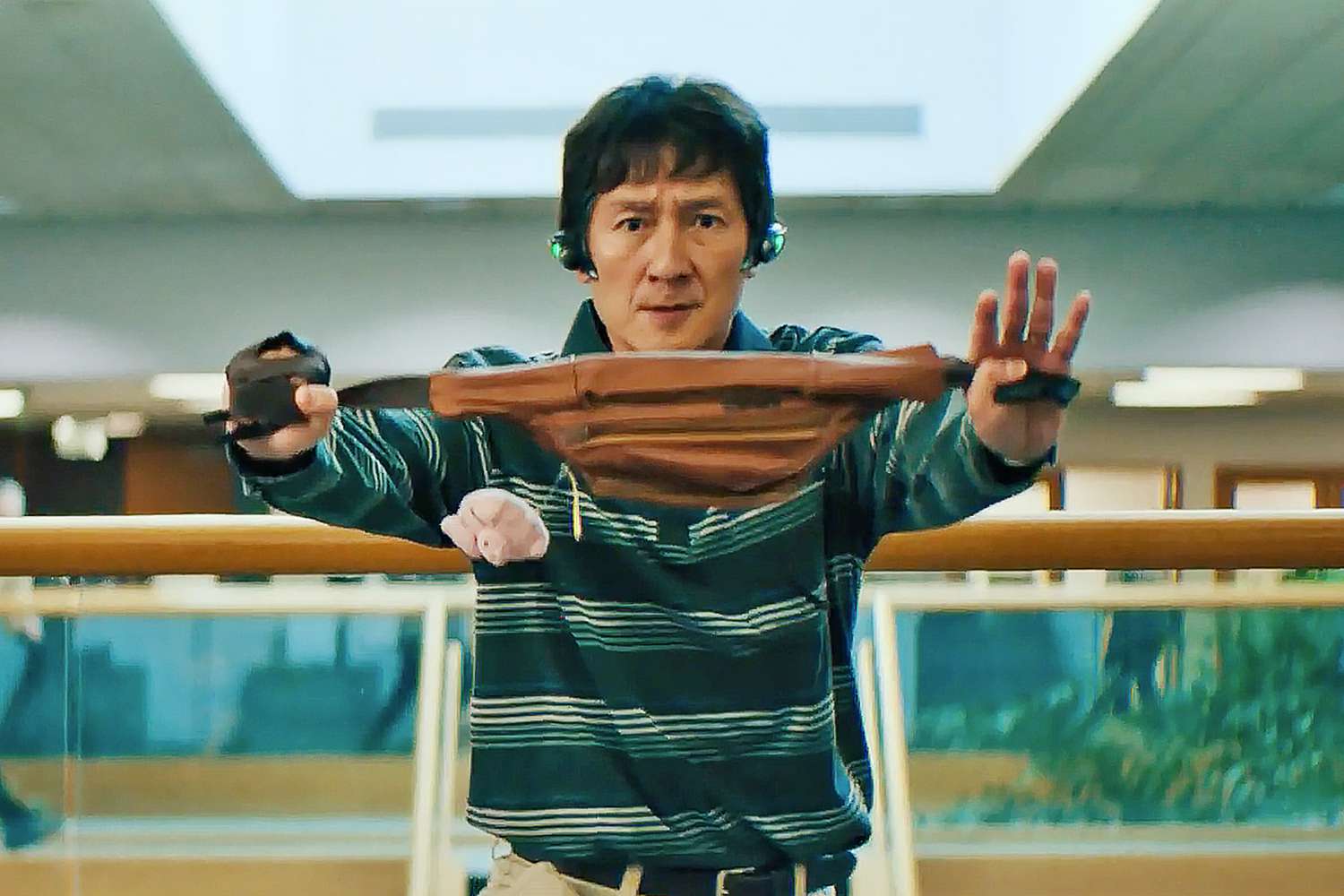 Watch Goonies star Ke Huy Quan win a fight with a fanny pack in Everything  Everywhere clip | EW.com