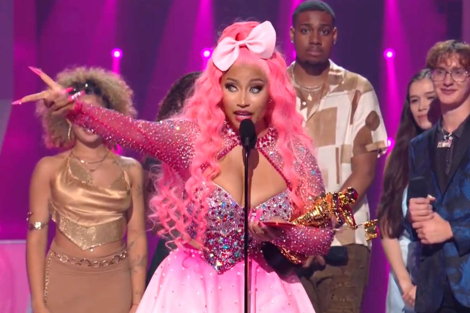 Nicki Minaj MTV VMAs VANGUARD Award winner