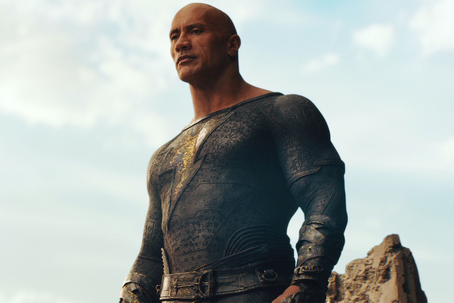 BLACK ADAM Copyright: © 2022 Warner Bros. Entertainment Inc. All Rights Reserved. Photo Credit: Courtesy Warner Bros. Pictures Caption: DWAYNE JOHNSON on the set of New Line Cinema’s action adventure “BLACK ADAM,” a Warner Bros. Pictures release.
