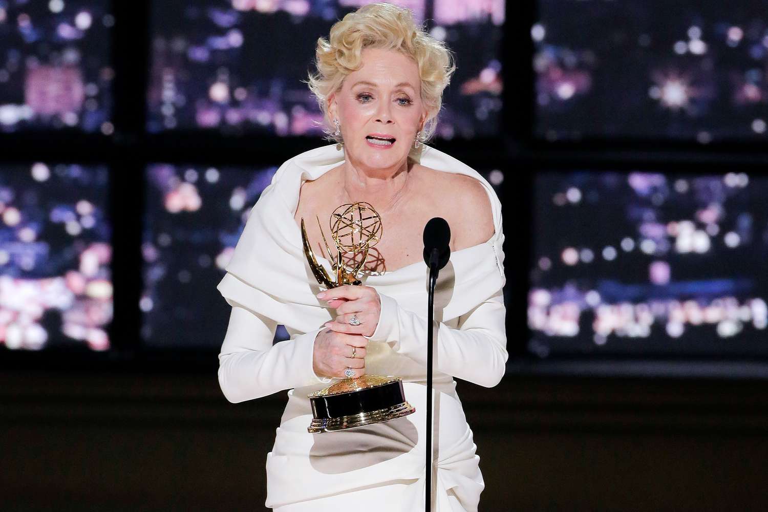 'Hacks' star Jean Smart wins the Emmy for Outstanding Lead Actress in a Comedy Series