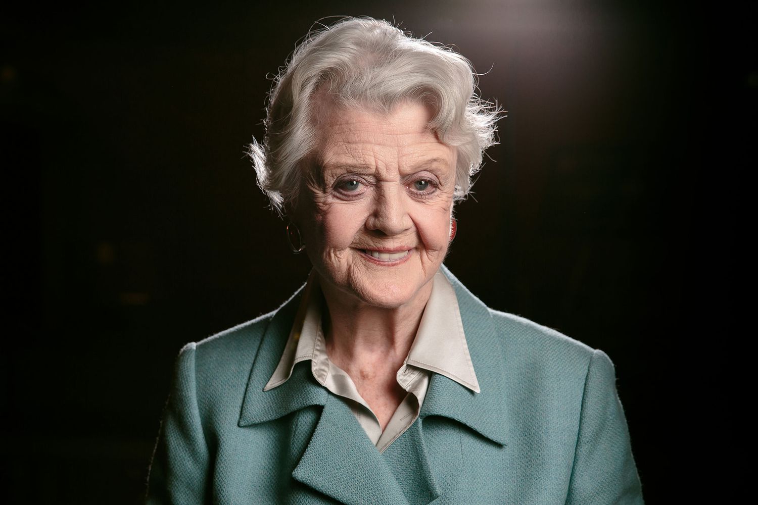 Angela Lansbury, a loved famous person of the display and stage, has died