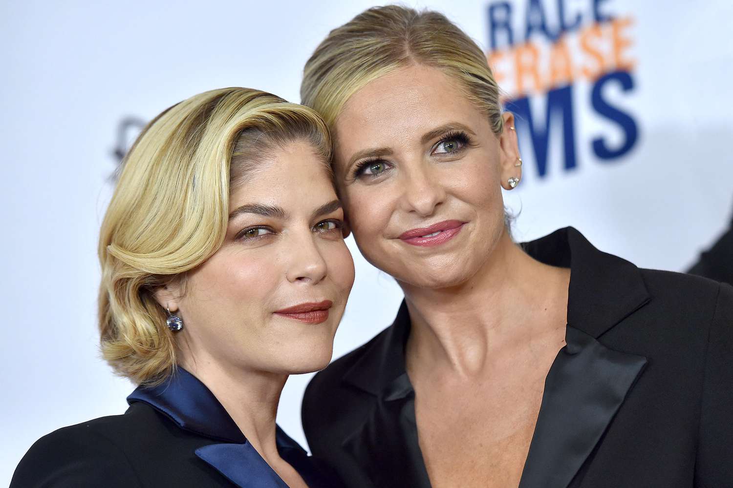 Selma Blair and Sarah Michelle Gellar attend the 26th Annual Race to Erase MS Gala at The Beverly Hilton Hotel on May 10, 2019 in Beverly Hills, California.