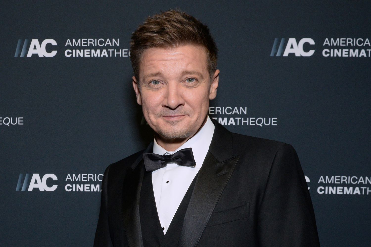 Jeremy Renner attends the 35th Annual American Cinematheque Awards Honoring Scarlett Johansson at The Beverly Hilton on November 18, 2021 in Beverly Hills, California.