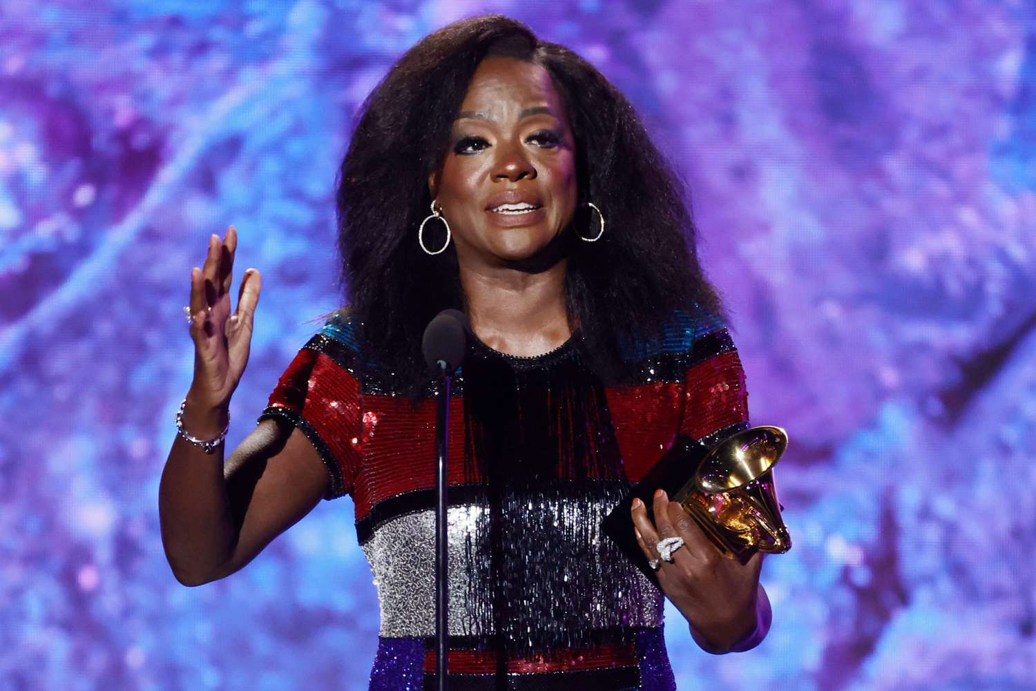 LOS ANGELES, CALIFORNIA - FEBRUARY 05: (FOR EDITORIAL USE ONLY) Viola Davis accepts the Best Audio Book, Narration, and Storytelling award for "Finding Me" onstage during the 65th GRAMMY Awards Premiere Ceremony at Microsoft Theater on February 05, 2023 in Los Angeles, California. (Photo by Frazer Harrison/Getty Images)