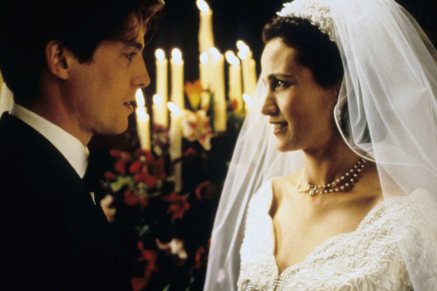 FOUR WEDDINGS AND A FUNERAL, from left: Hugh Grant, Andie MacDowell