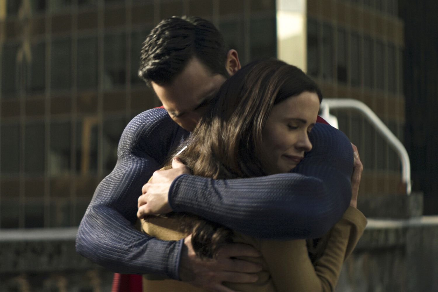 Superman & Lois -- “Uncontrollable Forces” -- Image Number: SML302fg_0020r2 -- Pictured (L-R): Tyler Hoechlin as Superman -- Photo: The CW -- © 2023 The CW Network, LLC. All Rights Reserved.