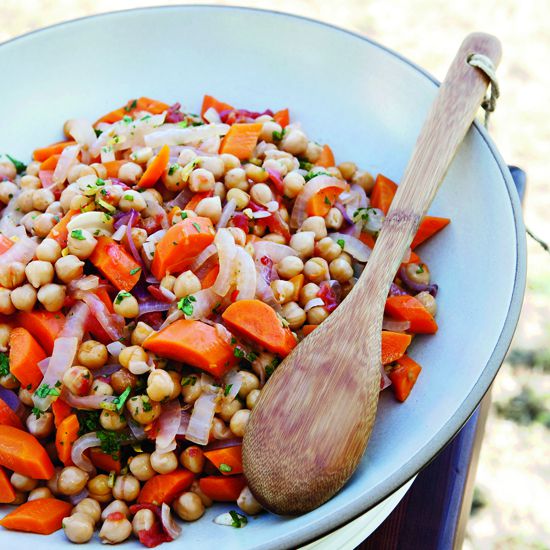 chickpeas with tomatoes and carrots