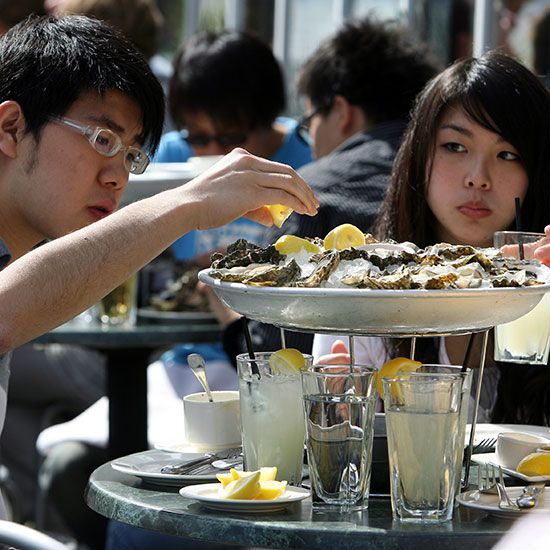 America&rsquo;s Best Oyster Bars: Elliott&rsquo;s Oyster House; Seattle
