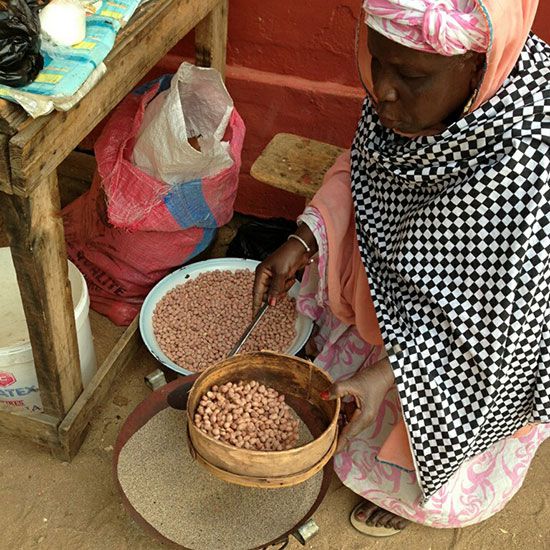 Sean Brock in Senegal: Roasted Peanuts